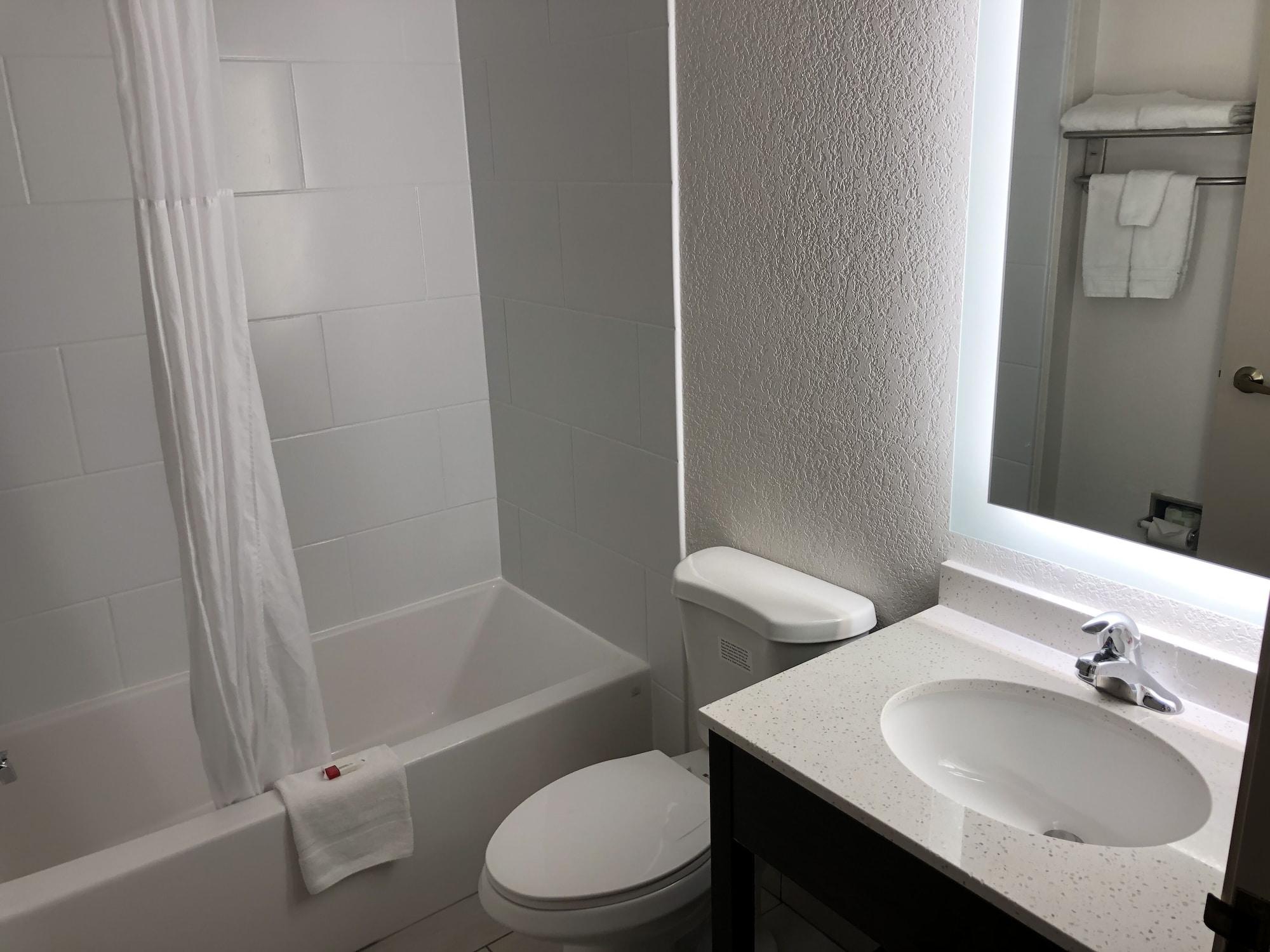 Red Lion Inn & Suites Елк Гроув Вилидж Екстериор снимка