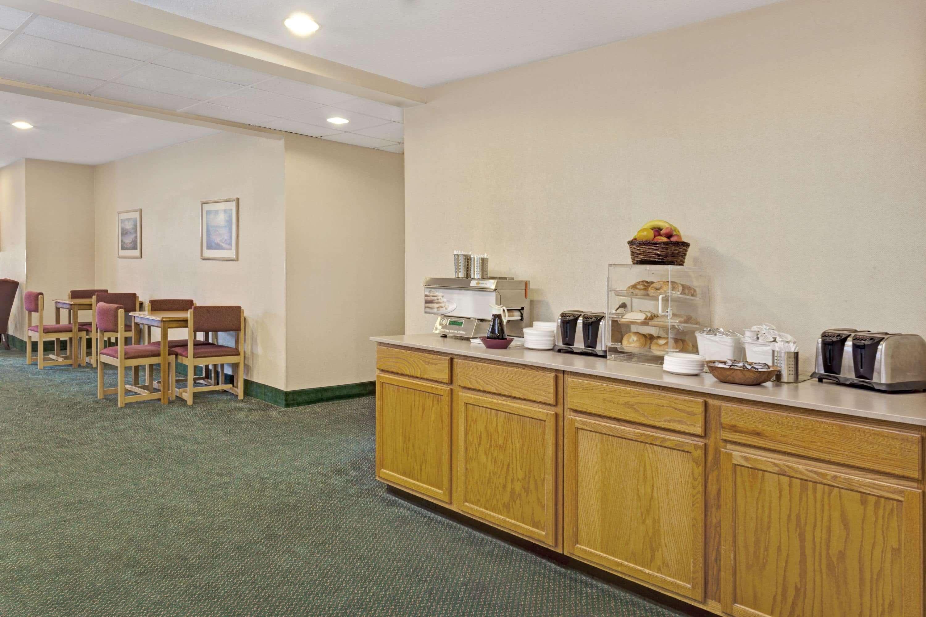 Red Lion Inn & Suites Елк Гроув Вилидж Екстериор снимка