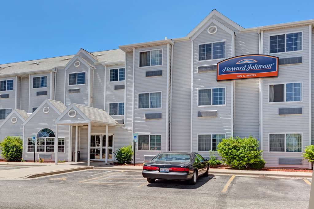 Red Lion Inn & Suites Елк Гроув Вилидж Екстериор снимка